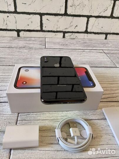 iPhone X, 256 ГБ