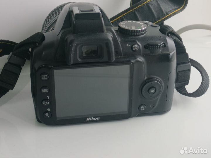 Nikon D3000 kit