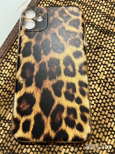 Чехол на iPhone 11