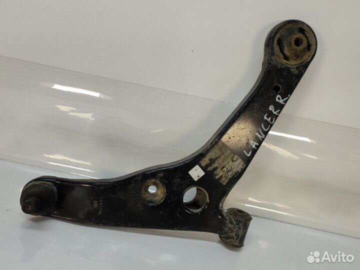 Рычаг подвески нижний передний правый Mitsubishi