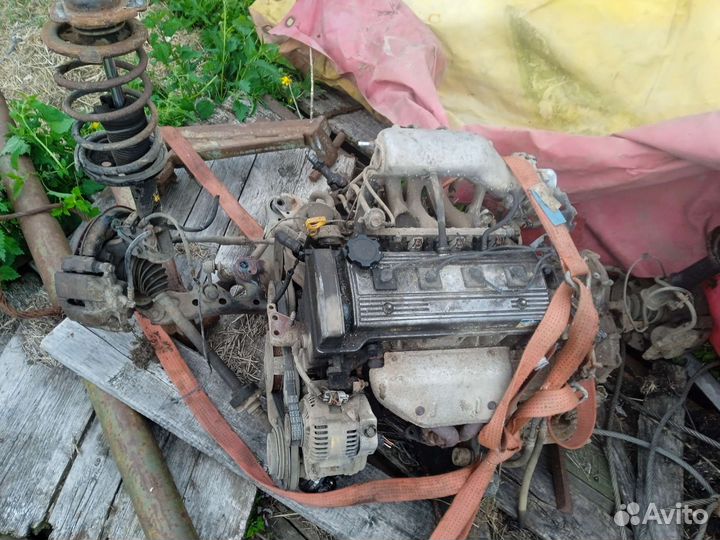 Продам двигатель и машину на запчасти