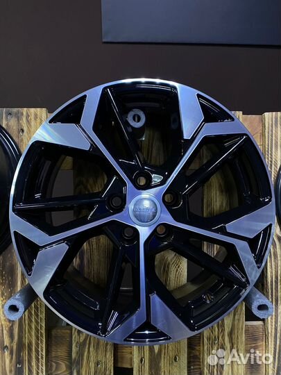 K&K 6,5x17/5x114,3 ET35 D67,1 кс1062 Алмаз черный