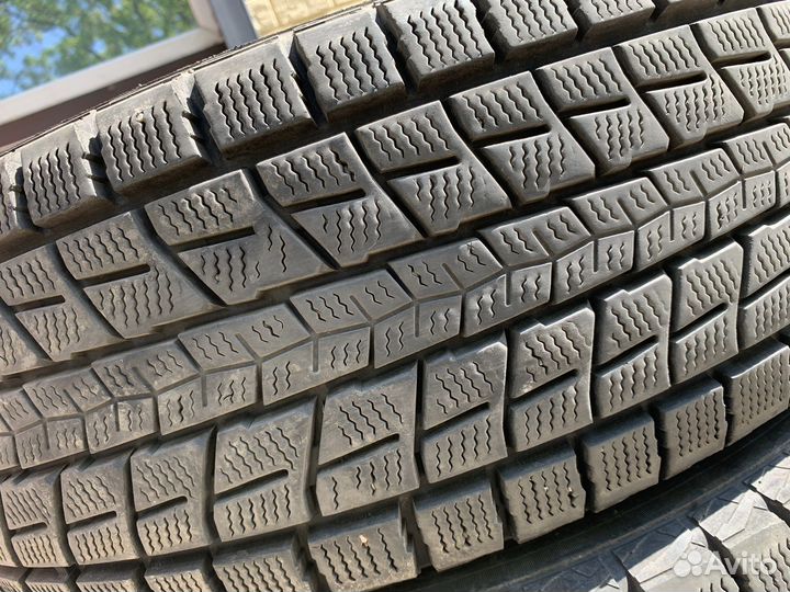 Dunlop Winter Maxx SJ8 225/60 R17