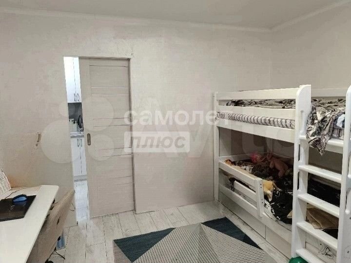 2-к. квартира, 40 м², 3/10 эт.