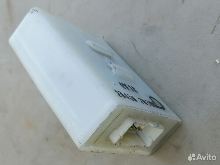 Блок управлен.центр.замком Nissan Almera N15