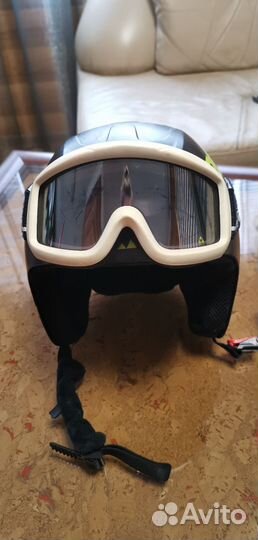 Шлем горнолыжный