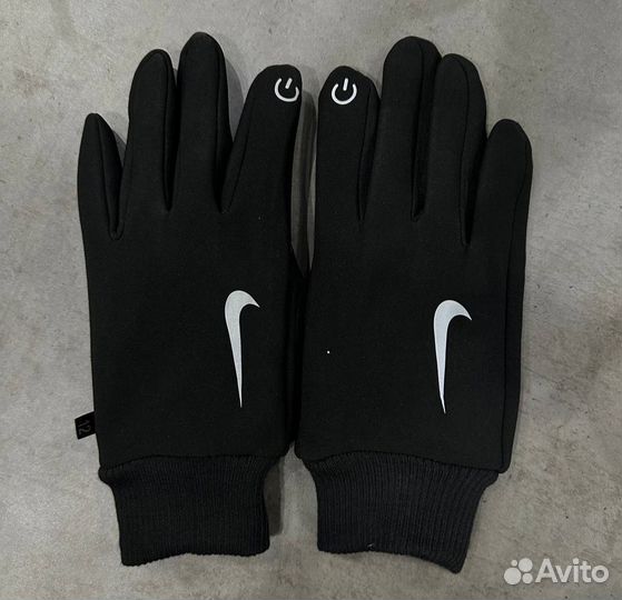 Перчатки Nike с флисом