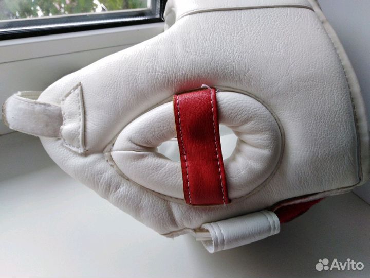 Продам шлем для единоборств