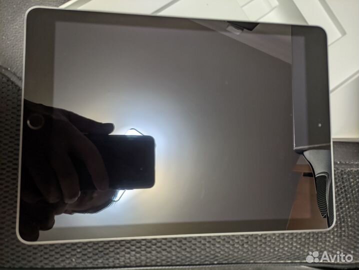 Планшет iPad (5-го поколения)