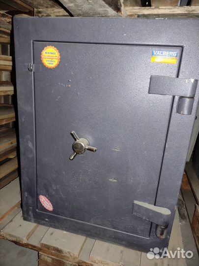 Сейф Valberg Гранит III 67 KL