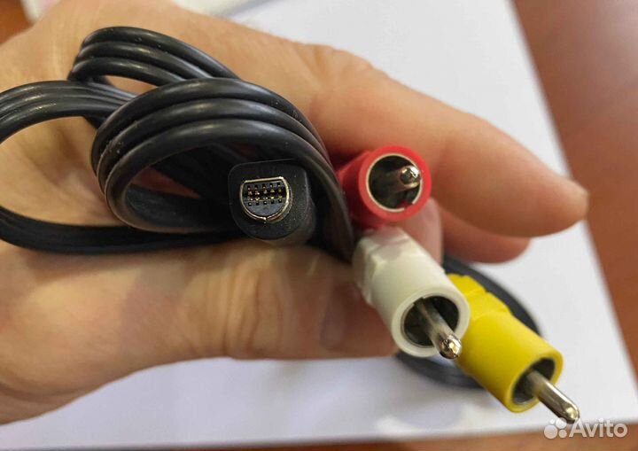 Различные кабеля для телефонов, ф/а, компьютеров