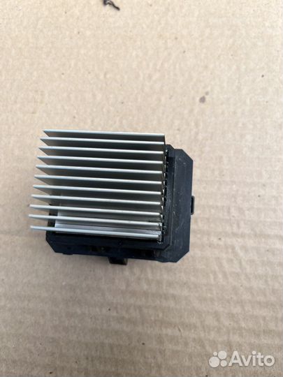 Peugeot 308 реостат печки
