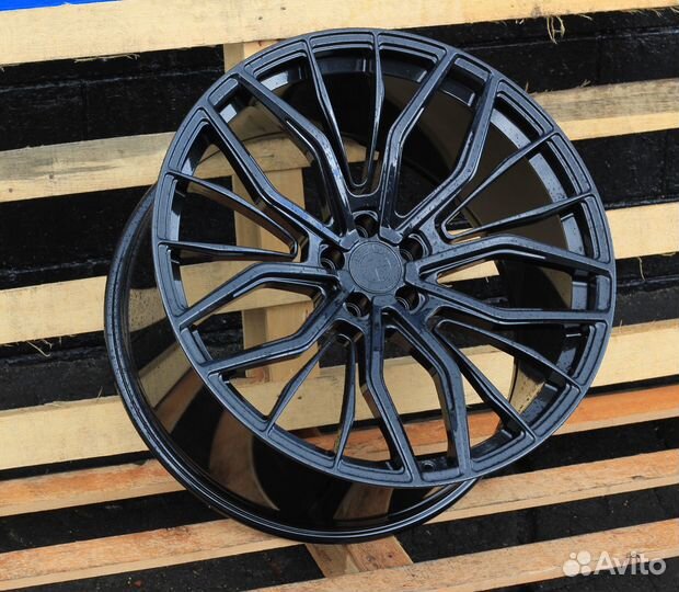 Кованые диски GT Forged R22 на BMW X5 X6 X7