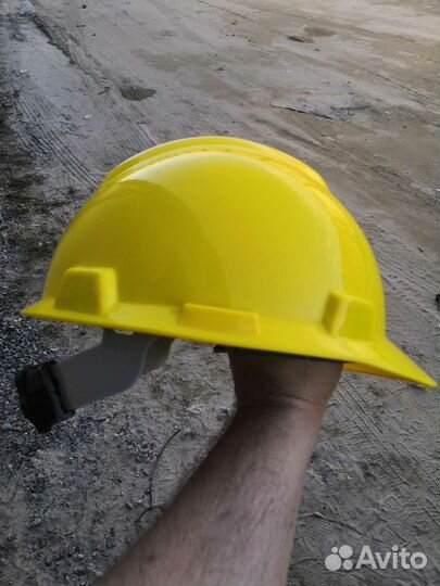 Каска защитная
