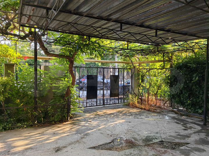 Дом 199,9 м² на участке 5,7 сот.