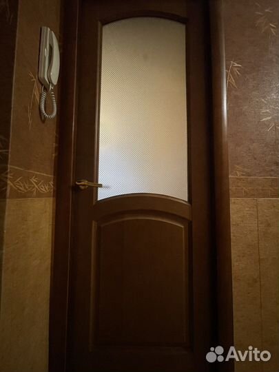 Двери межкомнатные из массива