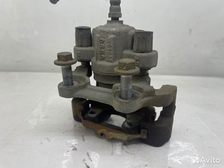 Суппорт задний левый Bmw 3-Series F30 2.0D 2014