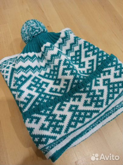 Комплект шапка и шарф Коми