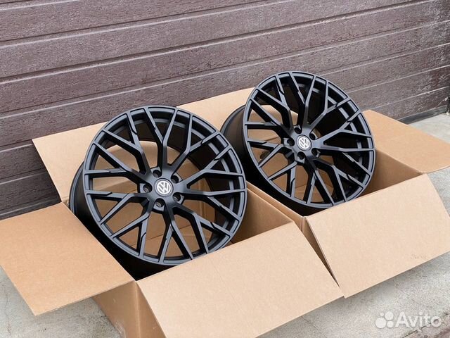 Литые диски новые audi R21 5-112