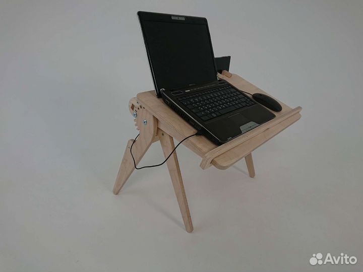 Конторка настольная, столик для завтрака,пикника