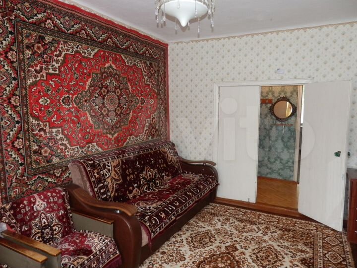 2-к. квартира, 43 м², 1/2 эт.