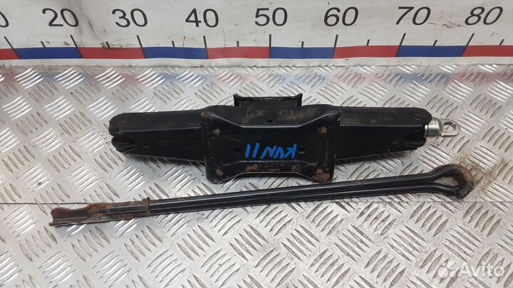 Домкрат на Ford Transit 8