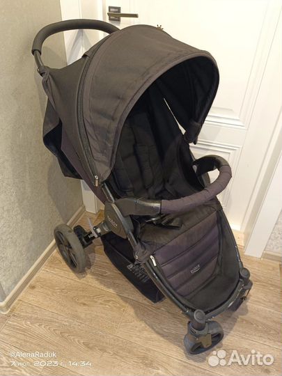 Прогулочная коляска britax