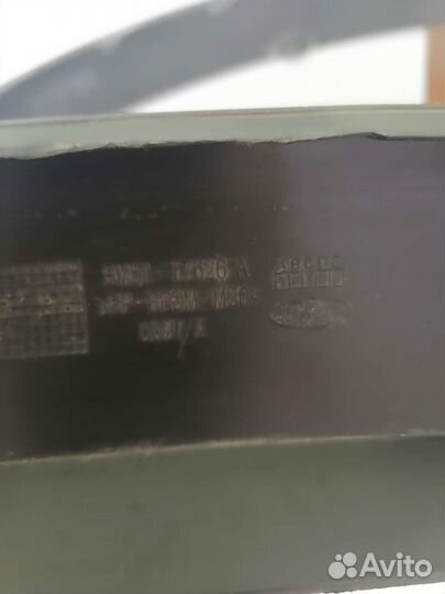 Накладка бампера передняя правая Ford Focus