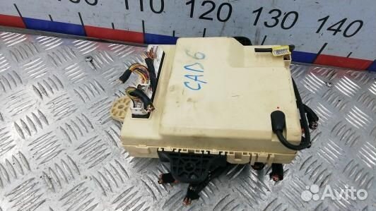 Блок предохранителей KIA sorento 2 (CAD06M102)