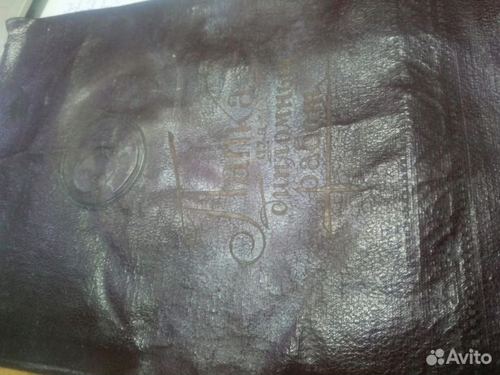 Папка с тиснением изображения 