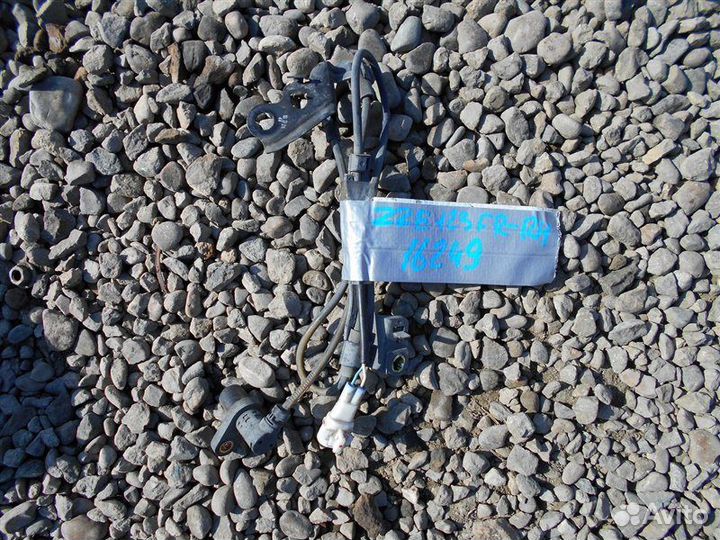 Датчик abs передний правый Toyota Corolla Fielder