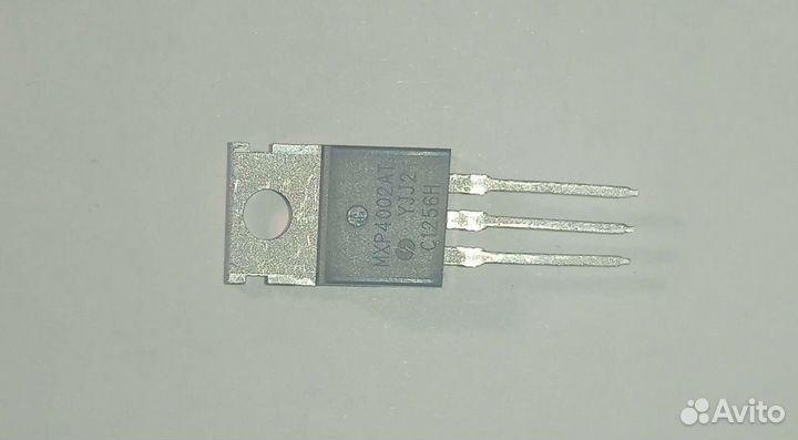 Транзистор mxp4002at