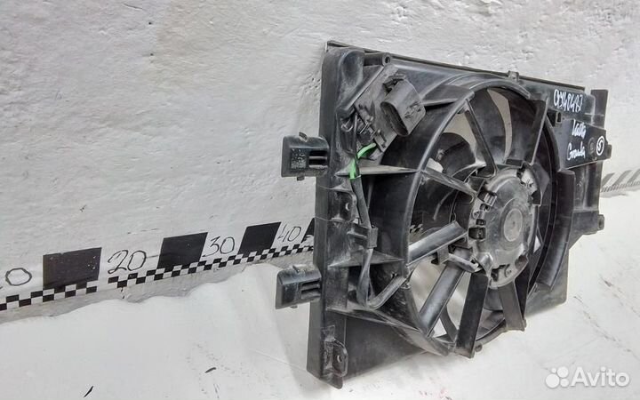 Диффузор вентилятора радиатора LADA Granta 1