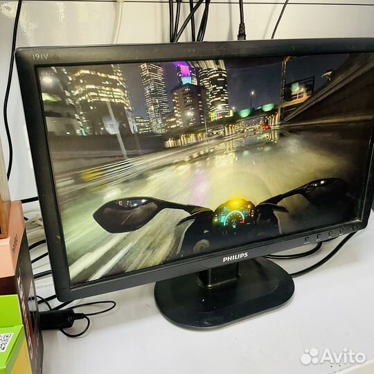 Монитор Philips 19V2SB/62 (kgn04
