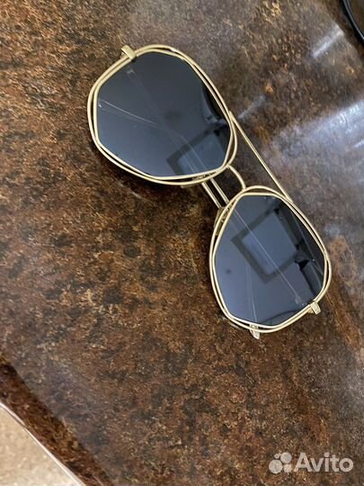 Солнцезащитные очки