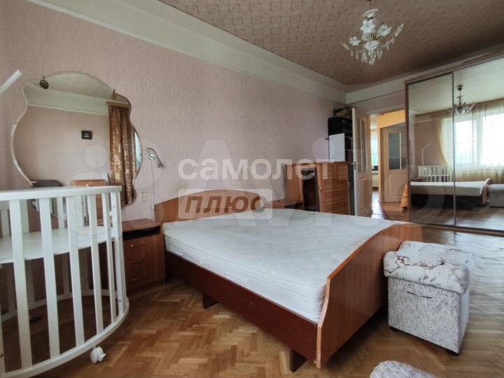 2-к. квартира, 50 м², 4/9 эт.