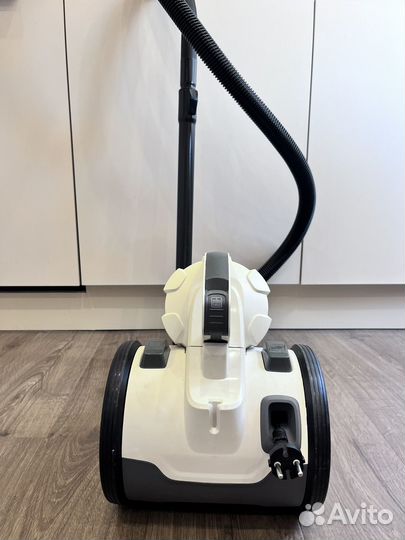 Пылесос Karcher VC 3 Premium