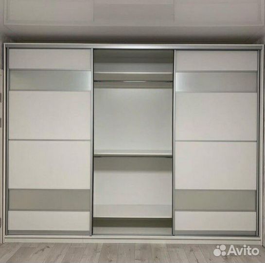 Черный шкаф