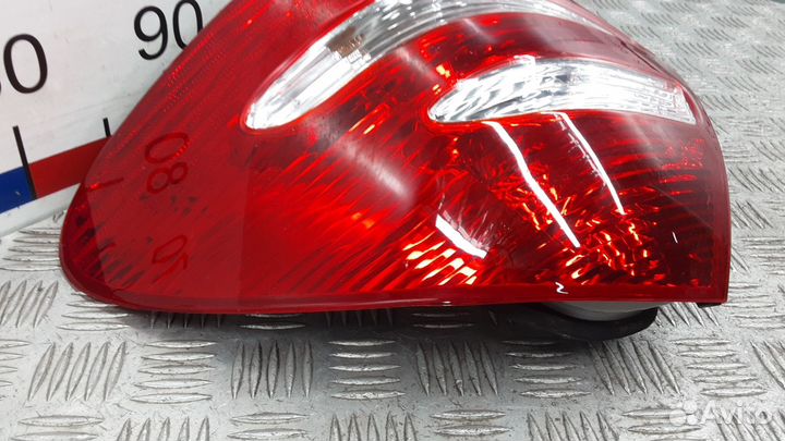 Фонарь задний правый Mercedes-Benz E-Class