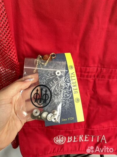 Жилет красный beretta размер M