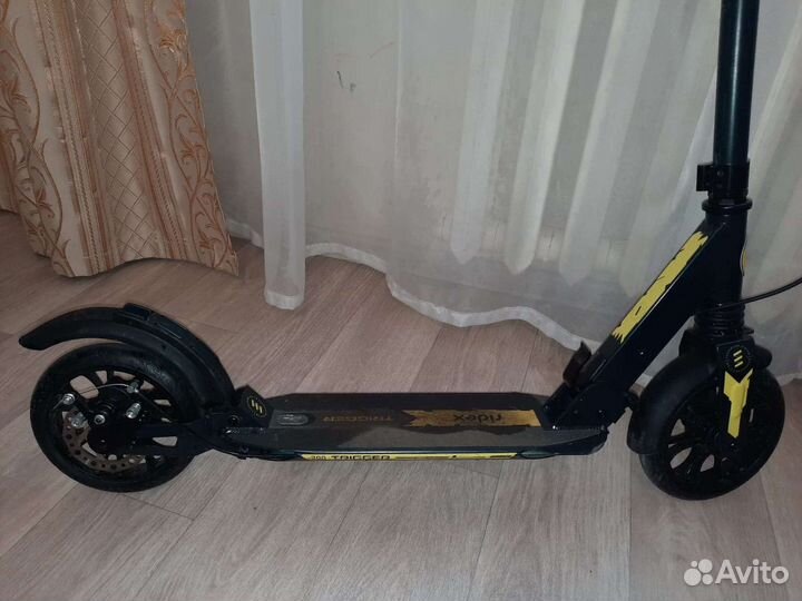 Механический Самокат взрослый Ridex Trigger 200мм