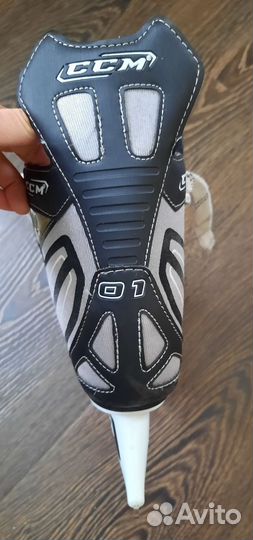 Коньки хоккейные 43 размер