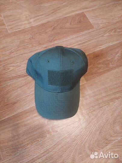 Кепка зеленая