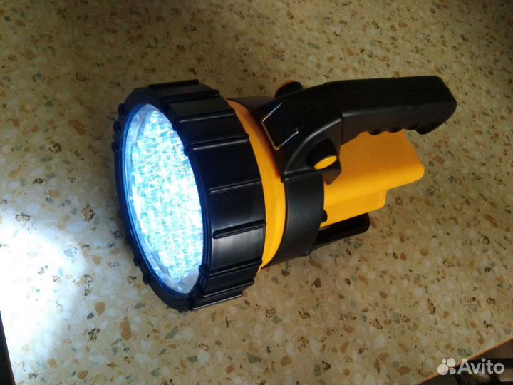 Мощный светодиодный фонарь