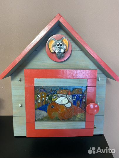 Ключница деревянная