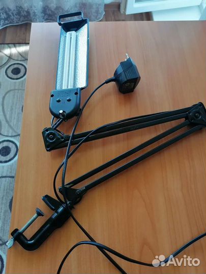 Лампа настольная