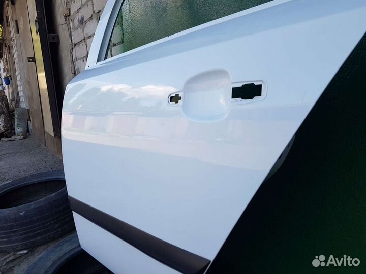 Дверь задняя левая Opel Astra H