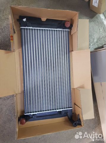 Радиатор Toyota Corolla 120 Avensis 01-08гг