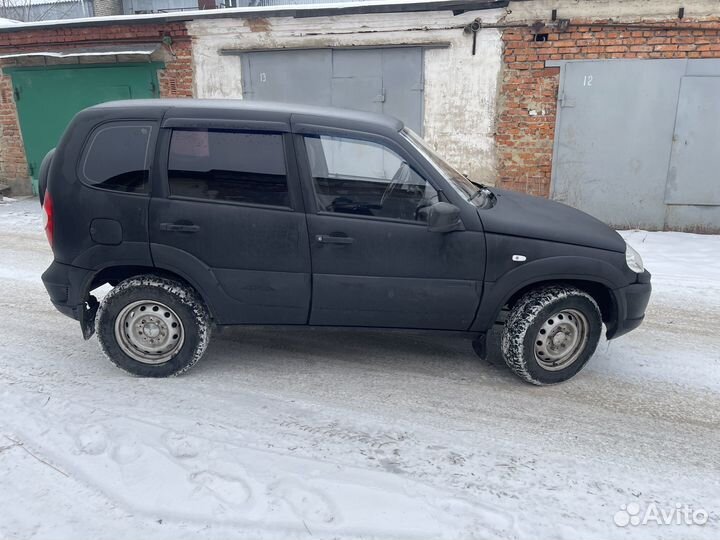 Chevrolet Niva 1.7 МТ, 2012, 100 100 км
