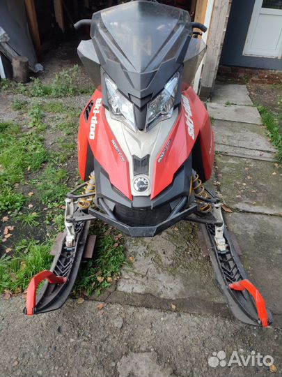 Продам SKI-DOO sammit XM 154 800R etec